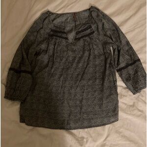 woman blouse dark blue with white size medium, worn once